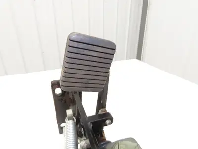 Landoll LSC30 Hydraulic Brake Pedal Master Cylinder Assembly Off LSC30 Forklift