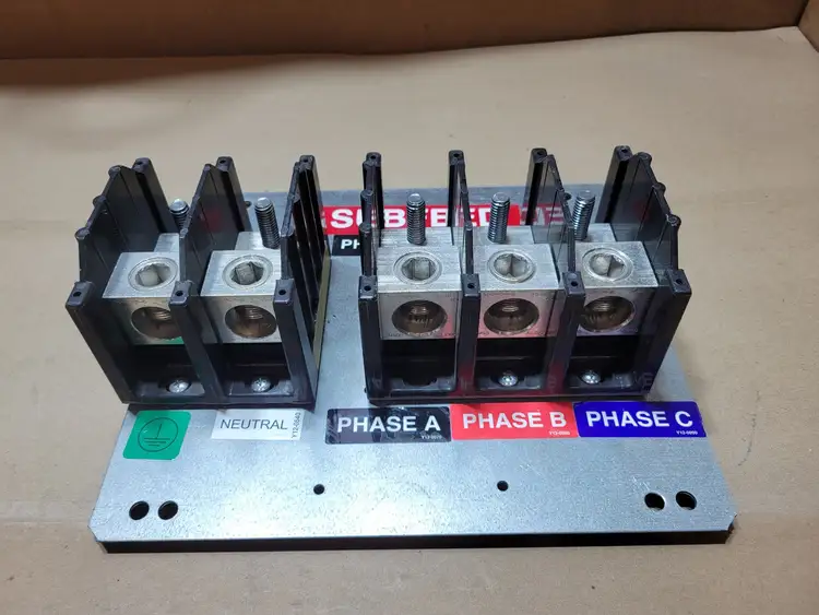 Used BUSSMANN 16383-3 Terminal Blocks British Columbia CA | Lenmark #1488983
