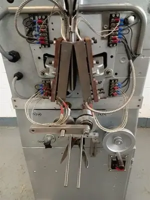 Uhlmann model HS30 powder pouch FF&S