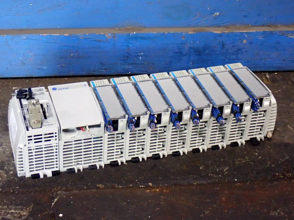 Used ALLEN BRADLEY 1769CRL3 Bus Bars & Plugs Ohio US | HGR 24 #801942