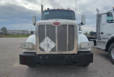 Used 2015 PETERBILT 567 Tractors & Trailers Texas US | Roll Off Truck World #1486373