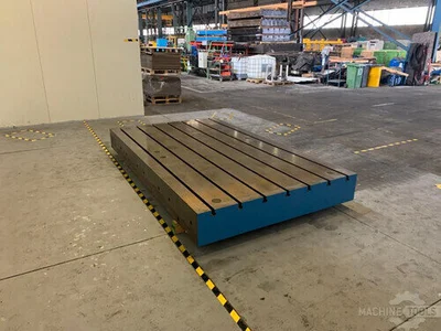 USED 2000 UNION CAST IRION