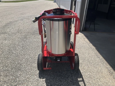 Used MAGNUM 4000 SERIES GOLD Pressure Washers Michigan US | Miedema Asset Management Group #1341097