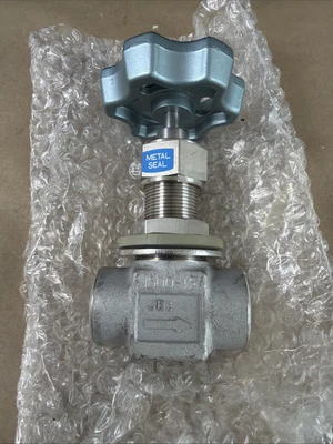 NEW Fujikin UH1500-1/2