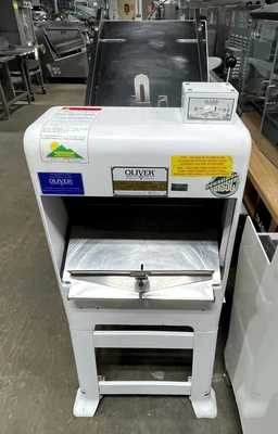 72-0417 Oliver 797-32 5/8" Bread Slicer