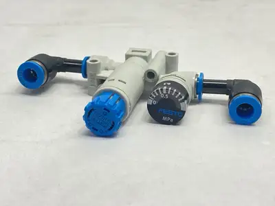 New | in-Stock Festo Pneumatic Pressure Regulator 8086004 Air Pressure Regulators Michigan US | Maverick Industrial Sales #1389513