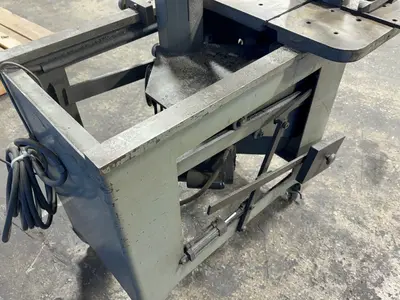 Used PARMA MFG CO. INC. WORKAMATIC Vertical Band Saws Ohio US | HGR 24 #1518903