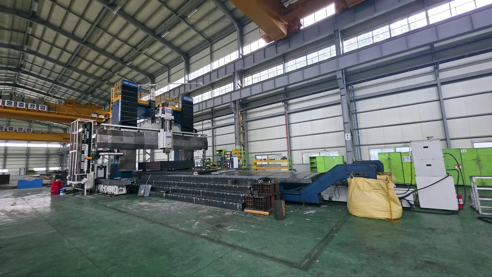 Used 2014 HNK HPM-30M Gantry Machining Centers (incld. Bridge & Double Column) Illinois US | Machinery Marketing International #1540078
