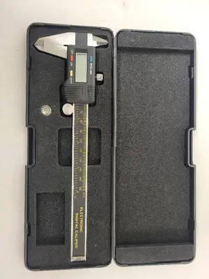 Electronic Digital Caliper 0-150mm with Case