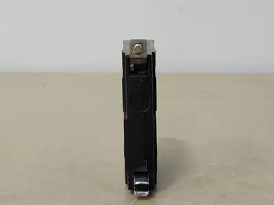 USED SQUARE D QOB135