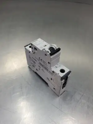 USED Siemens 5SY61 MCB C4 Circuit Breaker, 5SY6104-7