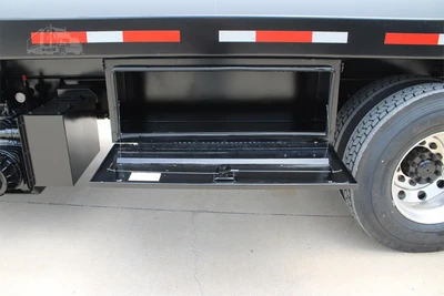 Used 2017 INTERNATIONAL DURASTAR 4300 Vacuum Truck Texas US | Roll Off Truck World #1491746