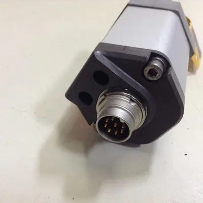 NEW BALLUFF BTL5-S114-M0390-B-S32