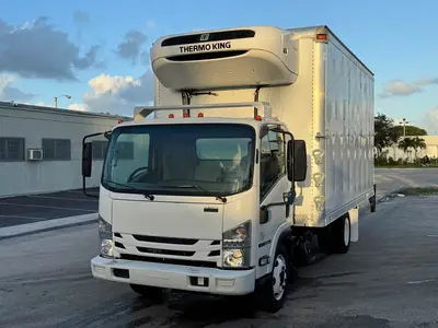 Used 2019 ISUZU NQR Reefer Trucks Florida US | Truck and Van Outlet #1509201