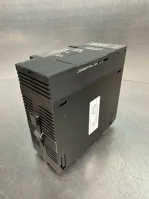 GE Fanuc Series 90-30 IC693PWR321M 120-240VAC 125VDC 30W (5.4.2)