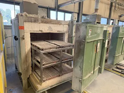 USED H&C FOURS 700°C 1000 X 1100 X 1000 MM