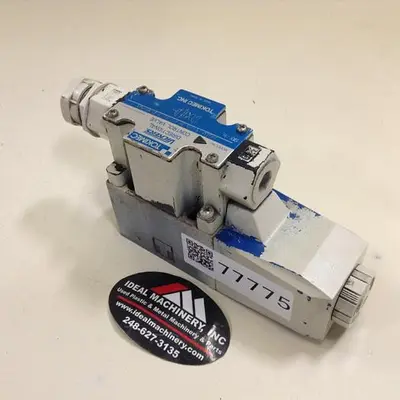 USED VICKERS DG4V32AMP7H7P2050
