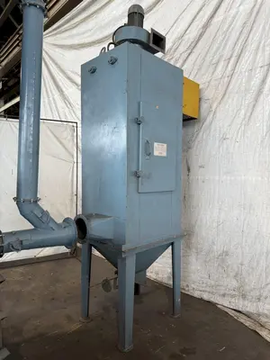 5 CUBIC FOOT TD326 RUBBER BELT TUMBLE BLAST SYSTEM W/ ELEVATOR RECLAIM SYSTEM & DUST COLLECTOR. STOCK # 0670425.