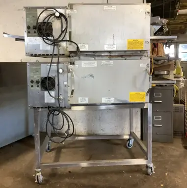 152-0781 Lincoln 1116 Natural Gas Conveyor Pizza Oven