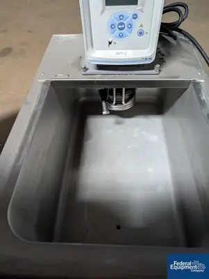 Used Thermo Scientific Thermo Scientific HAAKE S30 Heated Circulating Water Bath with SC100 Digital Circulator Baths / Circulators Michigan US | Federal Equipment Company #1512794