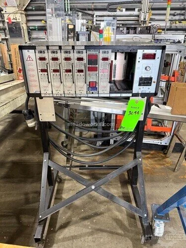 Used DYNISCO MFI-0-D-08-CV Temperature Controls Illinois US | Meadoworks #1492220