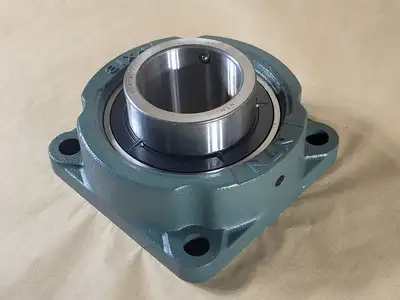 NEW NTN UCFX18