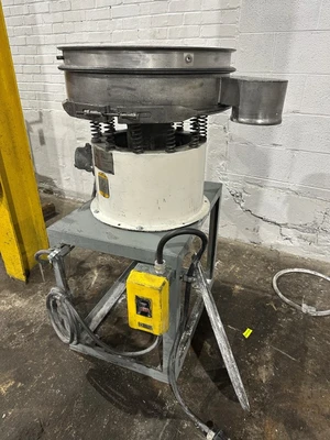 SWECO LS24S444 24" VIBRATORY SCREENER