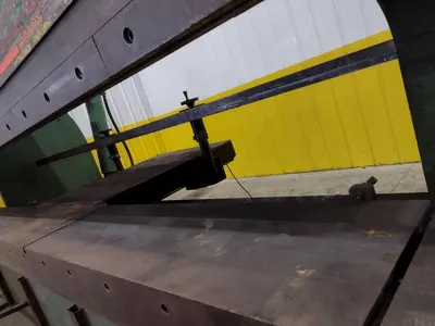 250 TON X 12' ACCURPRESS MODEL #725012 HYDRAULIC PRESS BRAKE: YOBRO #24251