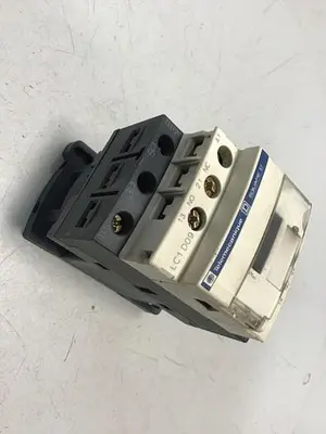 USED TELEMECANIQUE LC1D09