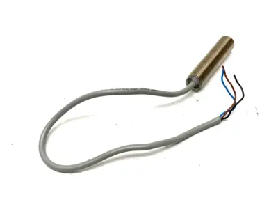 USED PEPPERL+FUCHS INDUCTIVE PROXIMITY SENSOR Y89867