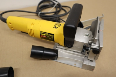 Used DEWALT DW682 Air Tools, DC Electrical Tools & Accessories Minnesota US | Machinesused.com #1295841