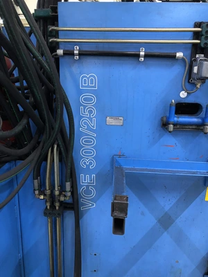 300mm x 300mm LWB Steinl Hydraulic Press 30 Ton