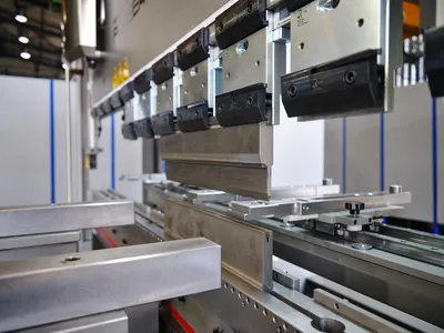 PIONEER Forge 15010 Press Brakes | Pioneer Machine Sales Inc. (13)