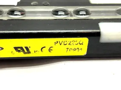 PVD225Q | Banner  Single Piece Verification Array 3-Pin M8 4ft Cable Length - Used