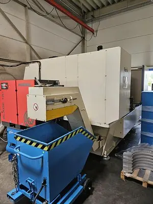 USED 2000 AXA VARIO
