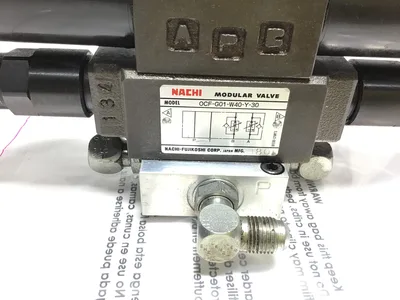 Nachi SS-G01-C5-FR-E115-E30 Wet Type Solenoid Operated Directional Control Valve