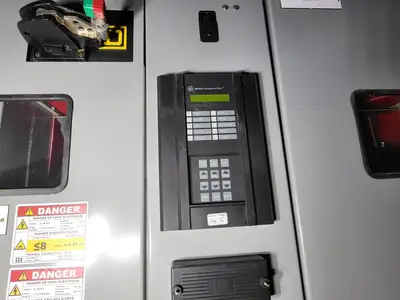 USED 2002 SQUARE D EG44D