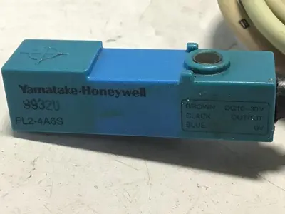 USED YAMATAKE FL2-4A6S