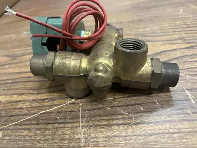 New | in-Stock ASCO 8300D68F Solenoid Valves Ohio US | Surplus Asset Holdings #1337546