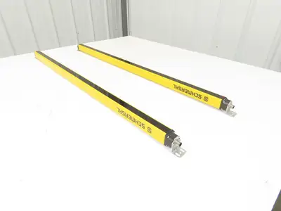 Schmersal SLC440COM-ER-0890-14 Safety Light Curtain Transmitter & Receiver Set