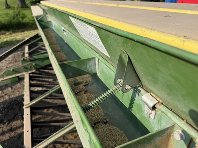 Used _UNKNOWN_ _UNKNOWN_ Grain Drills Michigan US | Miedema Asset Management Group #1443276
