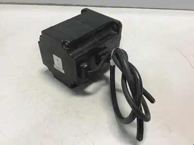 USED YASKAWA SGMPH-02A1A-YR31