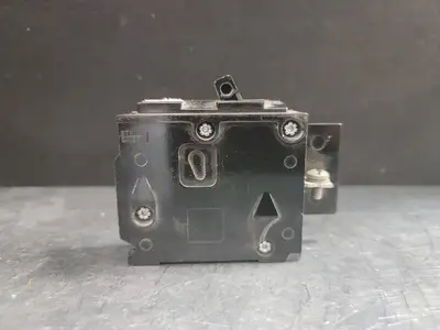 20 Amp 1 Pole Circuit Breaker