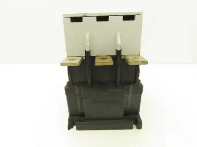 General Electric CK10CE300 Motor Starter Contactor 500A 400Hp 600V 3Ph 24V Coil