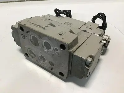 USED YUKEN DSHG-04-3C23-E-D24-5175