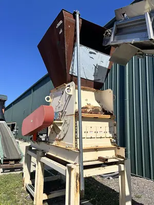 Schutte Hammermill-WA36 with Conveyor Belt