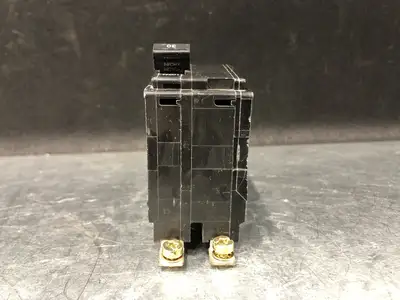 USED SQUARE D QOB230
