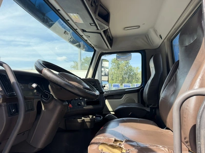 Used 2013 VOLVO VNL Conventional trucks Indiana US | Miedema Asset Management Group #1414619