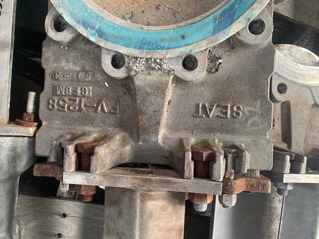 Fabri-Valve 10"-150 knife gate valve, hand wheel operated
