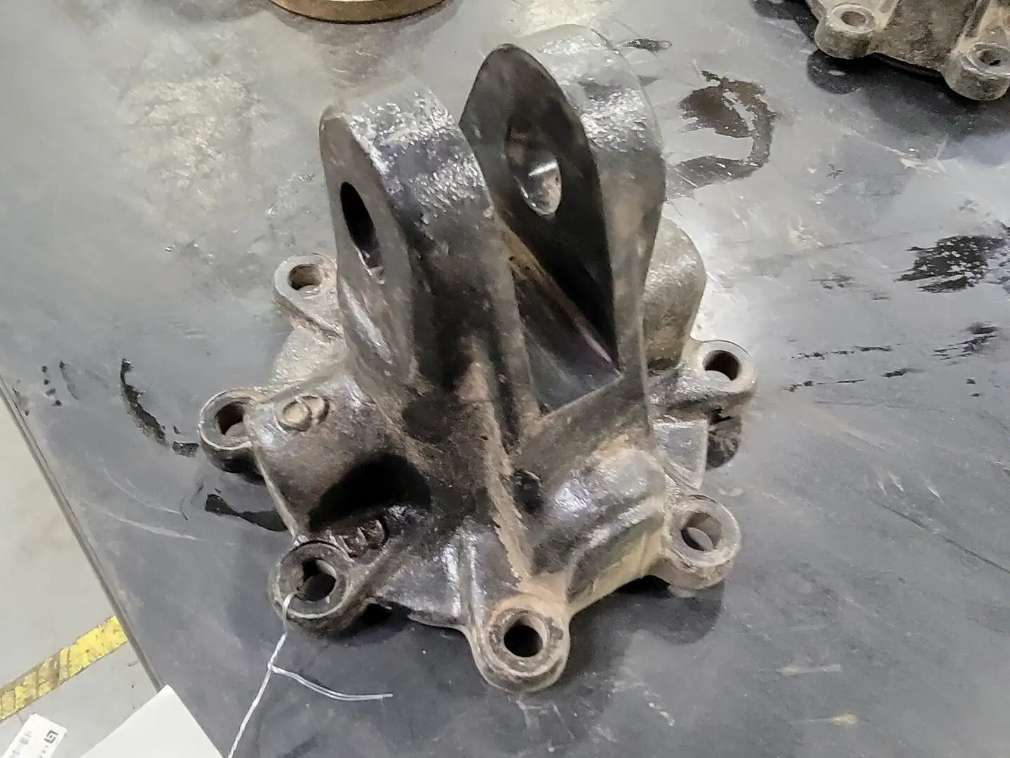 Used ROYAL ELECTRIC C6B Parts (Hydraulics and Pneumatics) British Columbia CA | Lenmark #266396